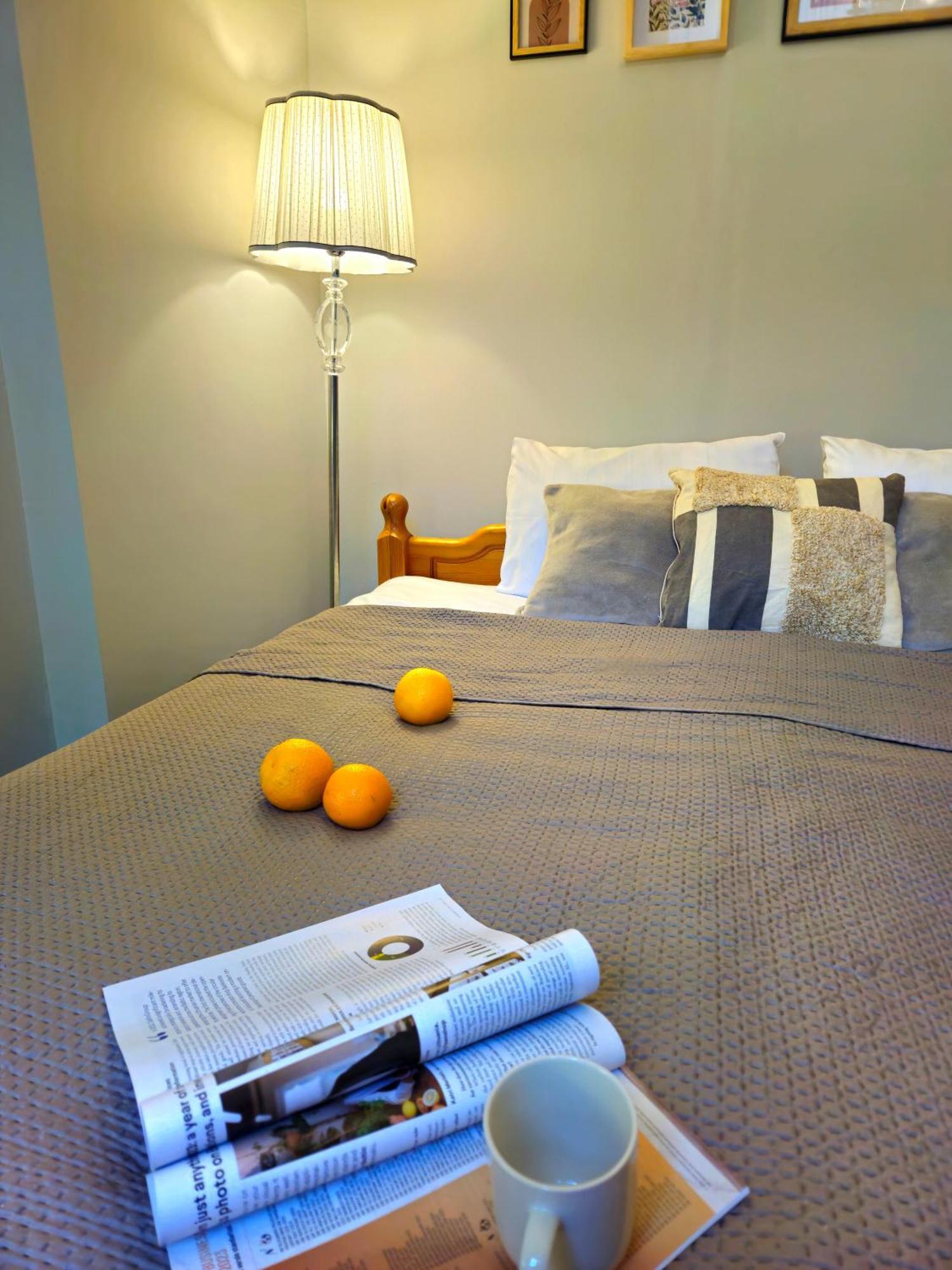 Heart Of Old 3 Bedroom By Dome Square Рига