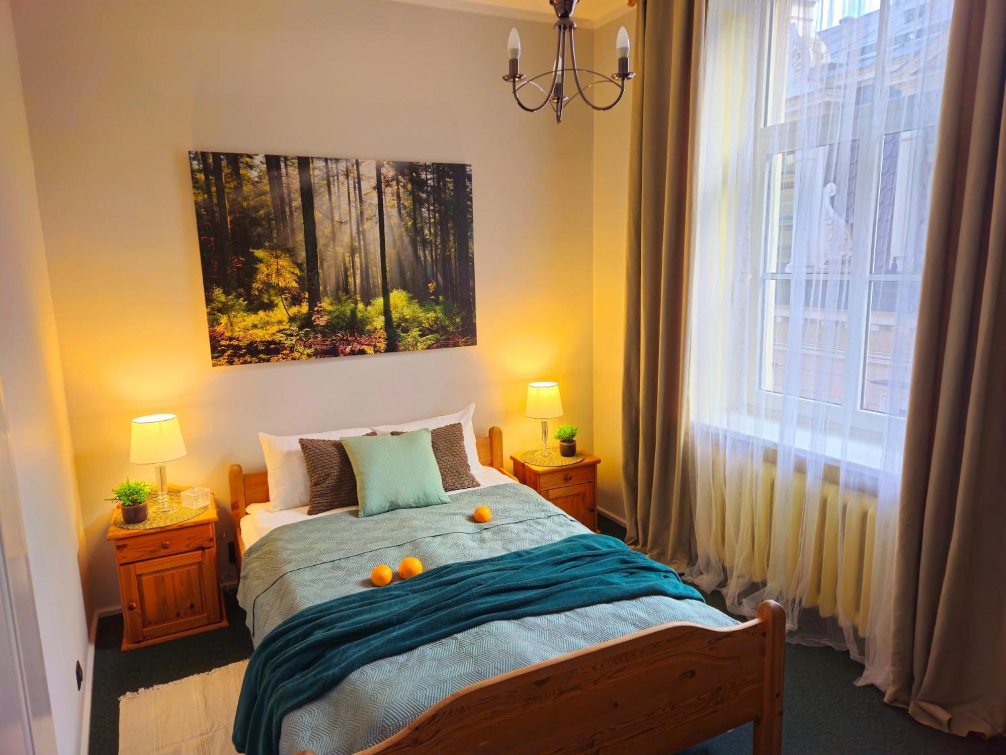 Апартаменты Heart Of Old 3 Bedroom By Dome Square *